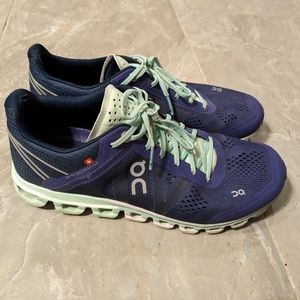 ON CLOUD Running Shoes